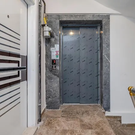 Apartment Kent Meydani